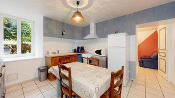 Køleskab, ovn, kogeplade, opvaskemaskine