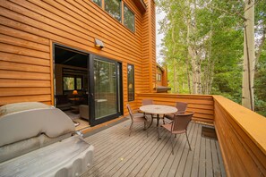 Apartment (Tennis Townhomes 1323) | Exterior