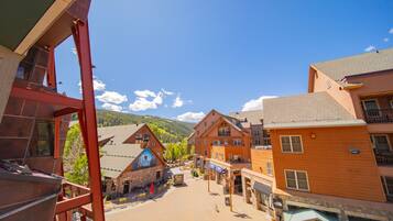 Condo (Silver Mill 8206) | Exterior