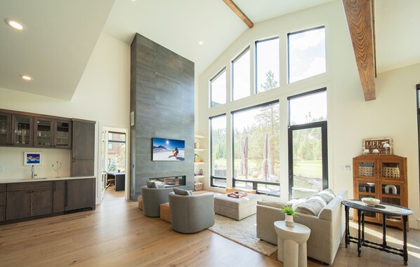 Exterior - Keystone Elk Home 300 (Keystone)