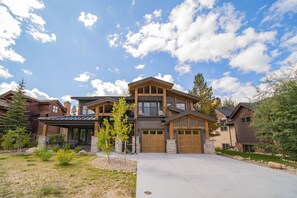 Exterior - Keystone Elk Home 300 (Keystone)