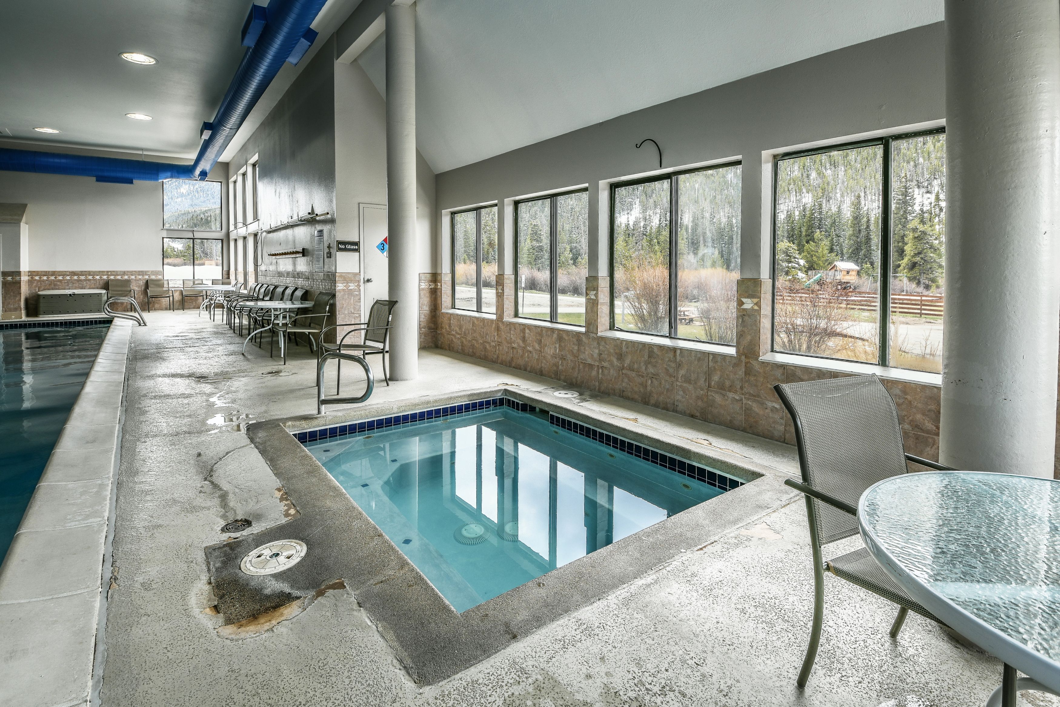 Bain à remous intérieur