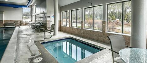 Bain à remous intérieur
