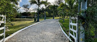 Casa de Campo Aconchegante em Betim, com Piscina, Sauna, Lagos e Mais
