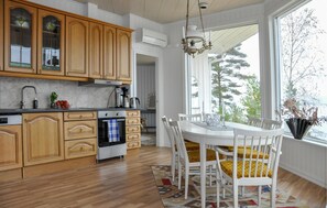 Fridge, microwave, dishwasher, coffee/tea maker
