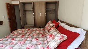 1 bedroom, desk, iron/ironing board, free WiFi - Enjoy This Nice, Well Furnished, Cozy Apartment, 3 Minutes From Copacabana Beach (Copacabana Rio de Janeiro)