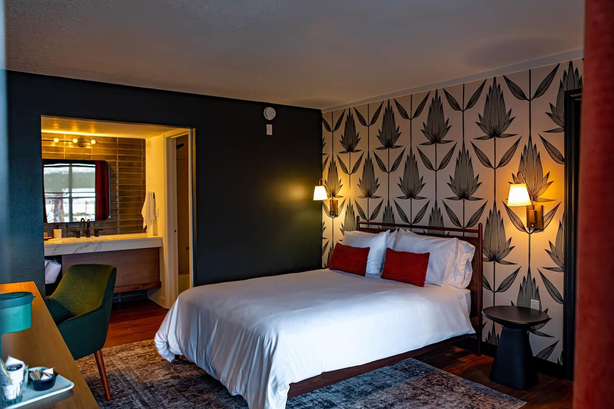 1 bedroom, premium bedding, down duvets, pillow-top beds