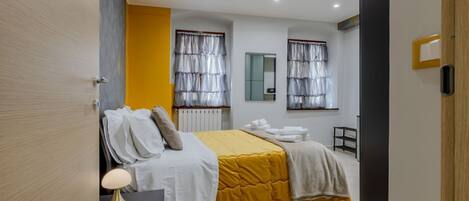 1 bedroom, iron/ironing board, internet, bed sheets