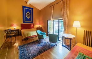 6 soverom, reiseseng for barn og wi-fi (inkludert)