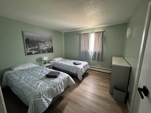 2 bedrooms, WiFi, bed sheets