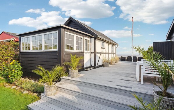 Terrace/patio - Amazing home in Otterup (Otterup)