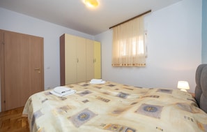 2 habitaciones, wifi gratis y ropa de cama 