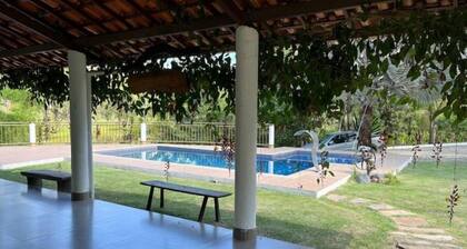 Site with pool, countryside and 4 bedroom house