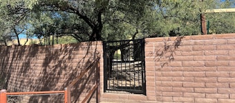 Cozy Condo Retreat Steps to the River Walk!