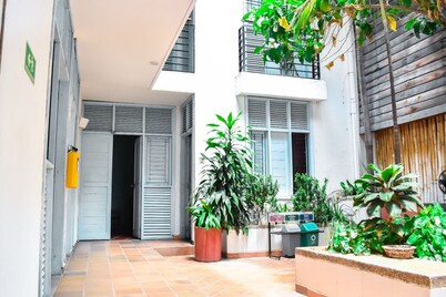 Alojamiento en Santa Marta, Aluna Hostel, Amplias y Cómodas Habitaciones