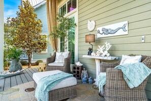 Terrace/patio - Paint Your Getaway at Watercolor Retreat / Pet-Friendly / Private Pool / Golf Cart (Santa Rosa Beach)