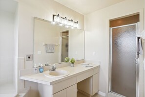 Hair dryer, towels