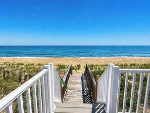 Beach nearby - Blue Moon - Marvel at the spectacular ocean views in this Outer Banks rental! (Southern Shores)