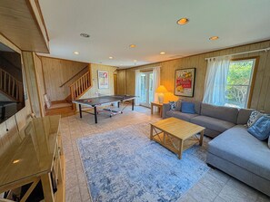 TV, video games, ping pong, books - Blue Moon - Marvel at the spectacular ocean views in this Outer Banks rental! (Southern Shores)