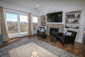 Televisión, chimenea y reproductor de DVD 