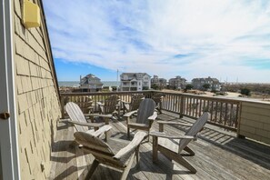Terrace/patio - Knock On Wood - Directly across from the beach access with terrific ocean views (Duck)