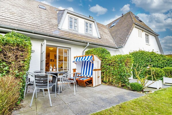 Imagen sin descripción, 1 de 16, botón