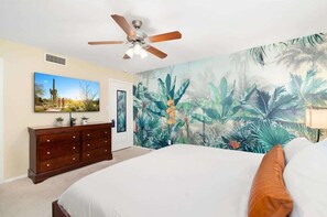 4 bedrooms, desk, iron/ironing board, travel crib - 4BR Scottsdale Tempe Oasis! Heated Pool & Hot Tub! (Tempe)