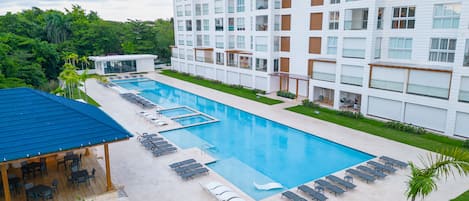 Outdoor pool, a heated pool