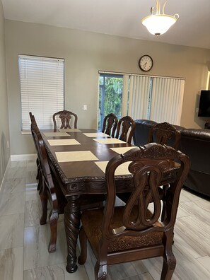 Dining - spacious 4Bedrooms,3Bathrooms Home, in the center of everything in Naples Fl. (Naples)