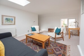 TV - Print Rooms, Leiston (Leiston)