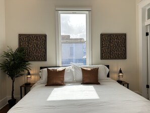 3 bedrooms, iron/ironing board, travel crib, free WiFi - Natural Historic New Orleans Home 7 Mins to FQ! (New Orleans)