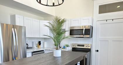 Natural Historic New Orleans Home 7 Mins to FQ!