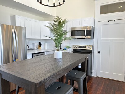 Natural Historic New Orleans Home 7 Mins to FQ!