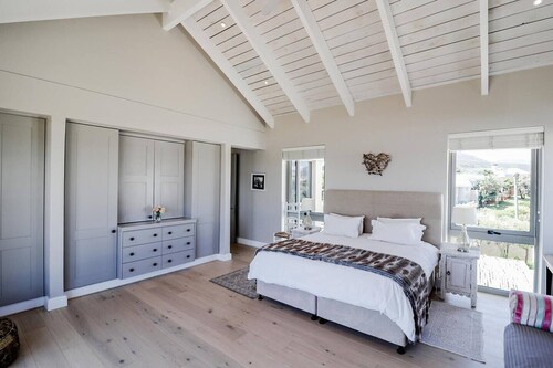 Southern Comfort Villa | Elegant Seafront Escape | Pool & Cliff Path Access