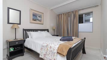 4 Schlafzimmer, Schreibtisch, Bügeleisen/Bügelbrett, kostenloses WLAN
