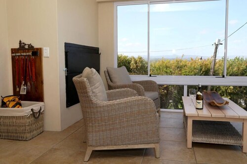 Home with an Ocean View | Voelklip