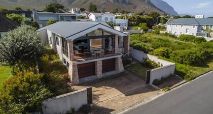 Seaside Symphony Villa | Walking distance to Grotto Beach