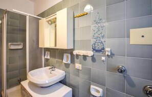 Shower - Nice apartment in Nocera Terinese (Nocera Terinese)