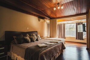 尊荣套房 | 1 多间卧室、防过敏的被褥、免费 WiFi