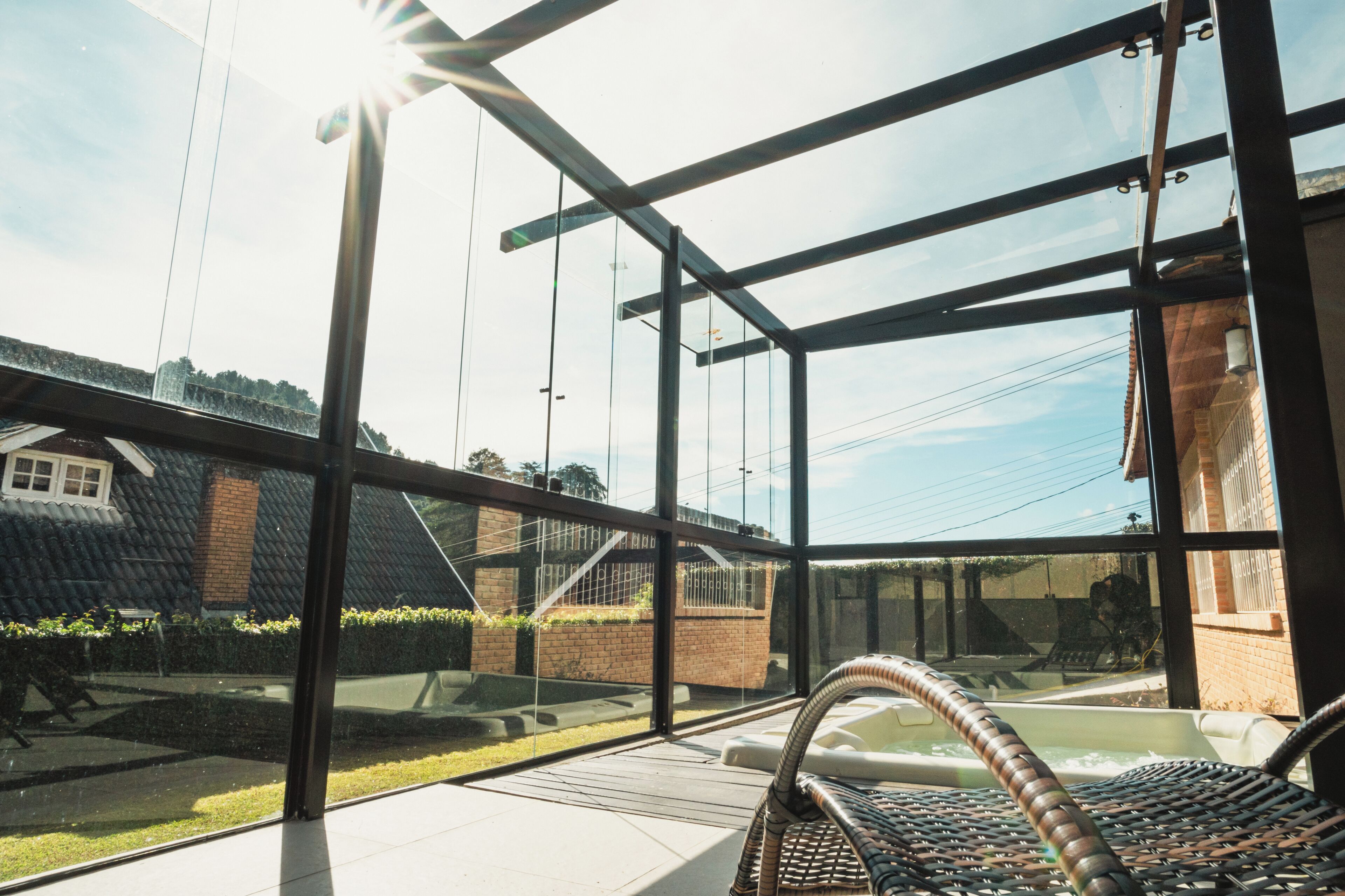 Massagens com pedras quentes, massagens musculares profundas