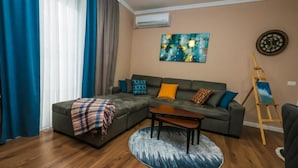 Apartment, 3 Bedrooms, Balcony, City View | Living room - Edea's Apartment Korce Albania (Korçë)