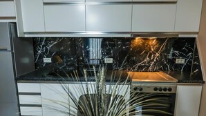 Apartment, 3 Bedrooms, Balcony, City View | Interior - Edea's Apartment Korce Albania (Kor çë)