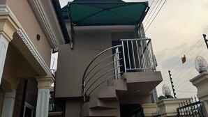 Unclassified image, 4 of 6, button - 6 Uwadiae St (Benin City)
