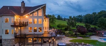 Luxury Estate, Breathtaking View, Storybook Town, Pool, Hottub, FirePit, Game Rm