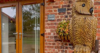 Delightful Cottage with 2 Bedrooms near Knutsford