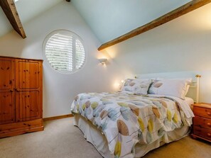 2 dormitorios, tabla de planchar con plancha, wifi y ropa de cama