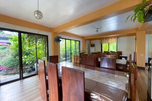 Dining - Isla Virginia Pantalan (Baler)