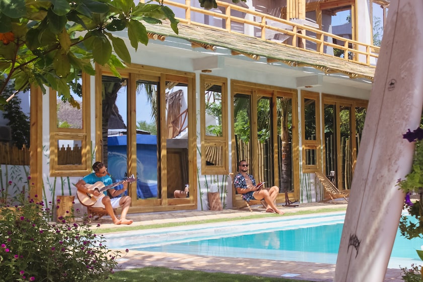 Shanti Surf Camp — El Paredón
