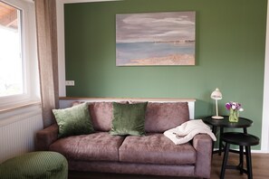 TV - Apartment Säntis, 45 sqm with Balcony and Wi-Fi (Lindau am Bodensee)