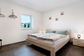 2 quartos, Wi-Fi de cortesia, roupa de cama